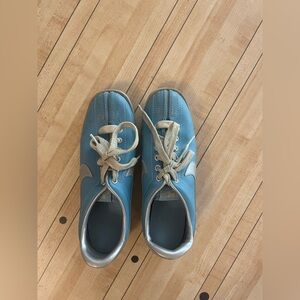 Vintage Nike bowling shoes women’s 7 blue silver